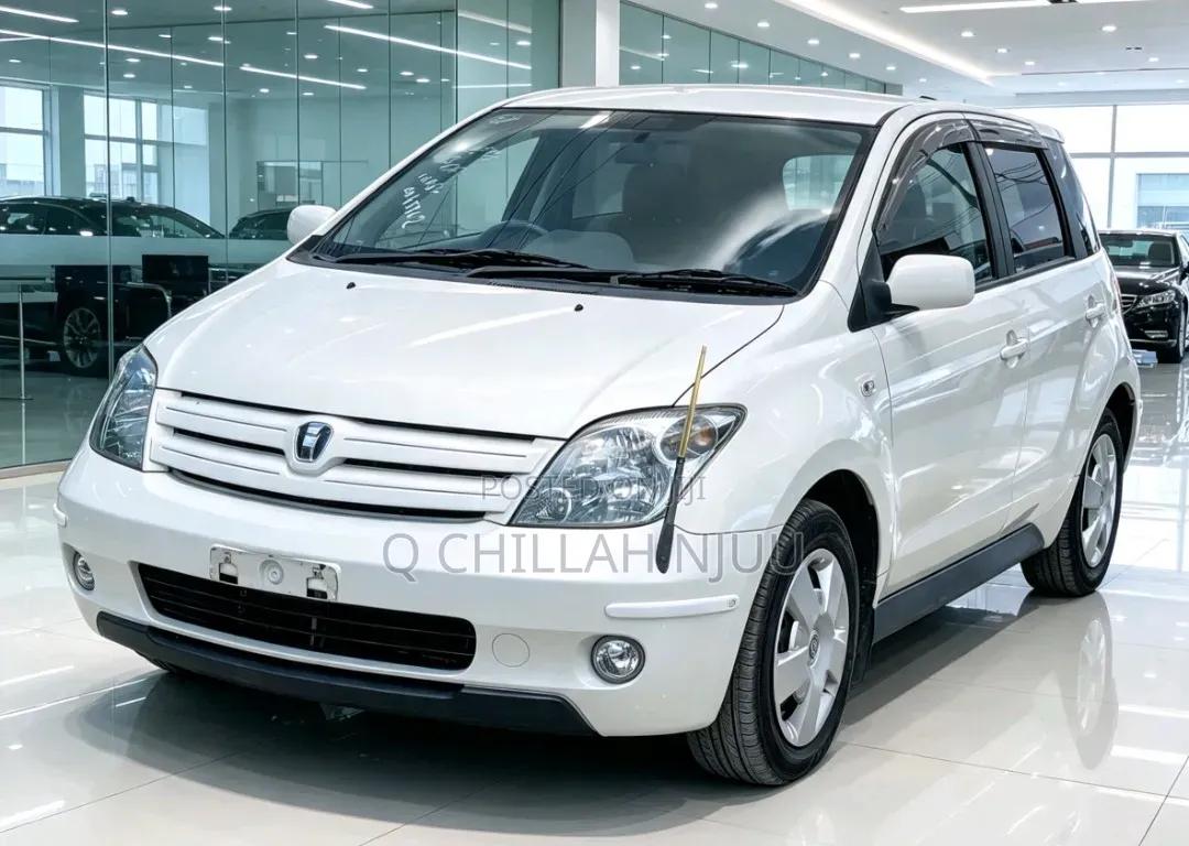 Toyota IST 2003 White