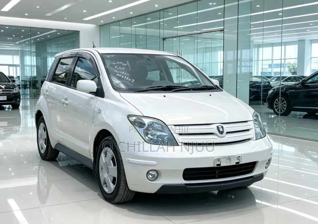 Toyota IST 2003 White