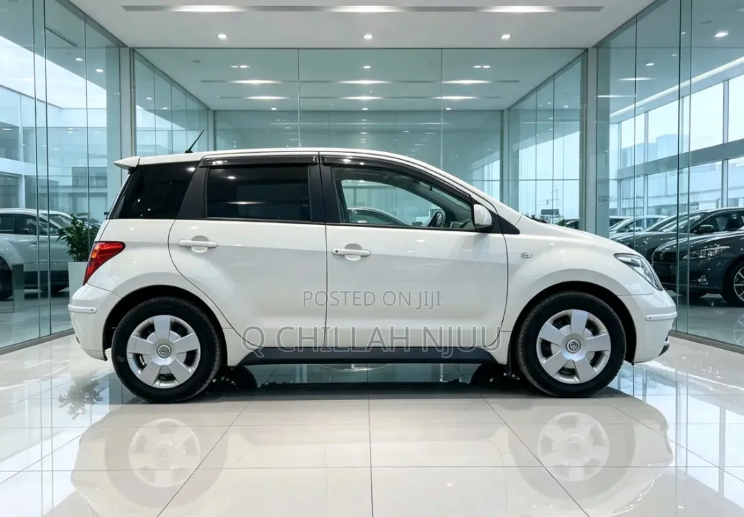 Toyota IST 2003 White