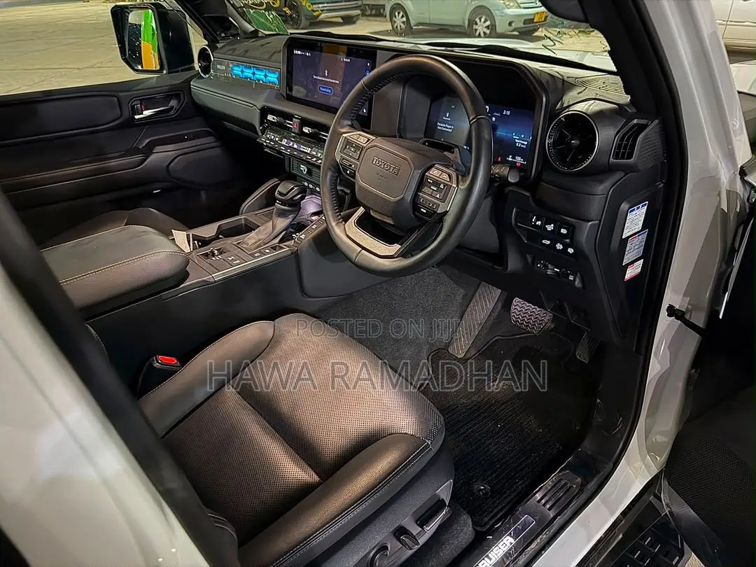 Toyota Land Cruiser Prado 2024 White