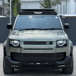 Land Rover Defender 2022 Green
