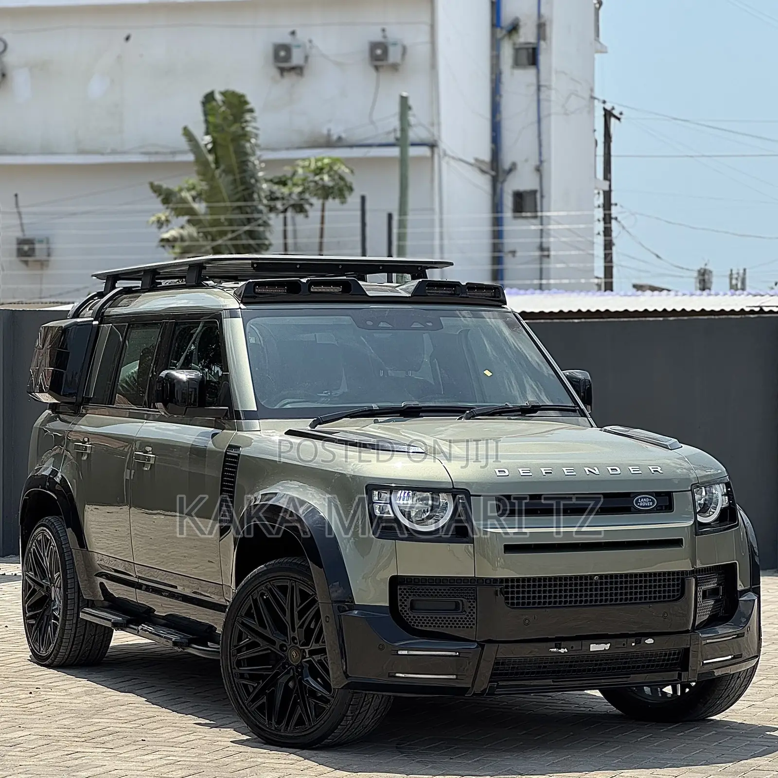 Land Rover Defender 2022 Green