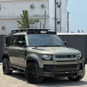 Land Rover Defender 2022 Green