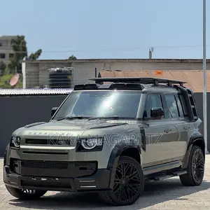 Land Rover Defender 2022 Green