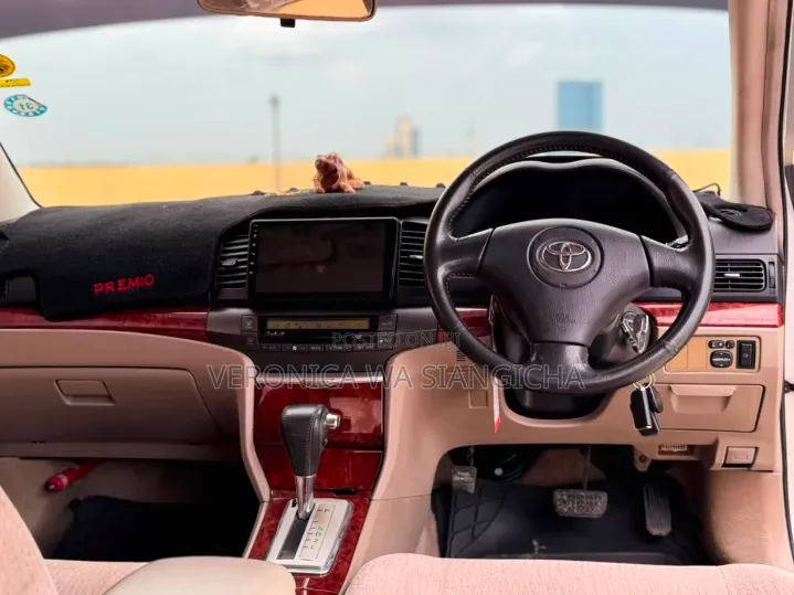 Toyota Premio 2004