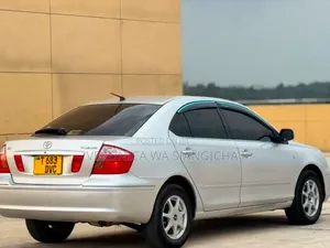 Toyota Premio 2004