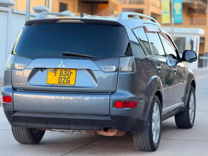 Mitsubishi Outlander 2006