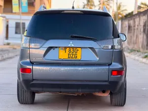 Mitsubishi Outlander 2006