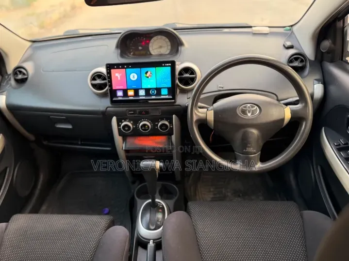 Toyota IST 2005 Silver