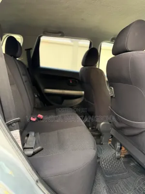 Toyota IST 2005 Silver