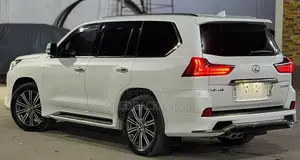 Lexus LX 2017 White