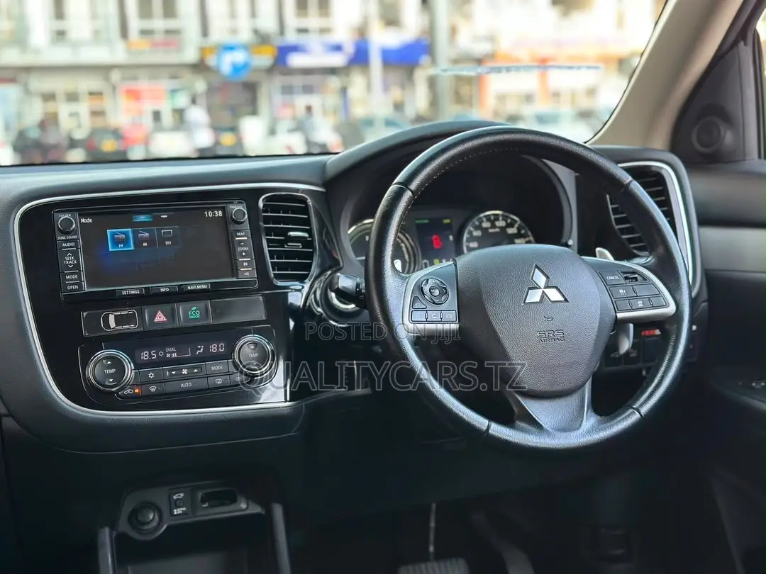 Mitsubishi Outlander 2013 Silver