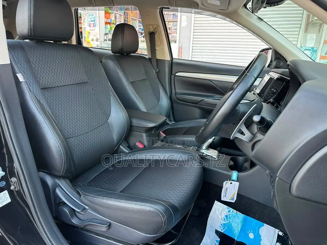Mitsubishi Outlander 2013 Black