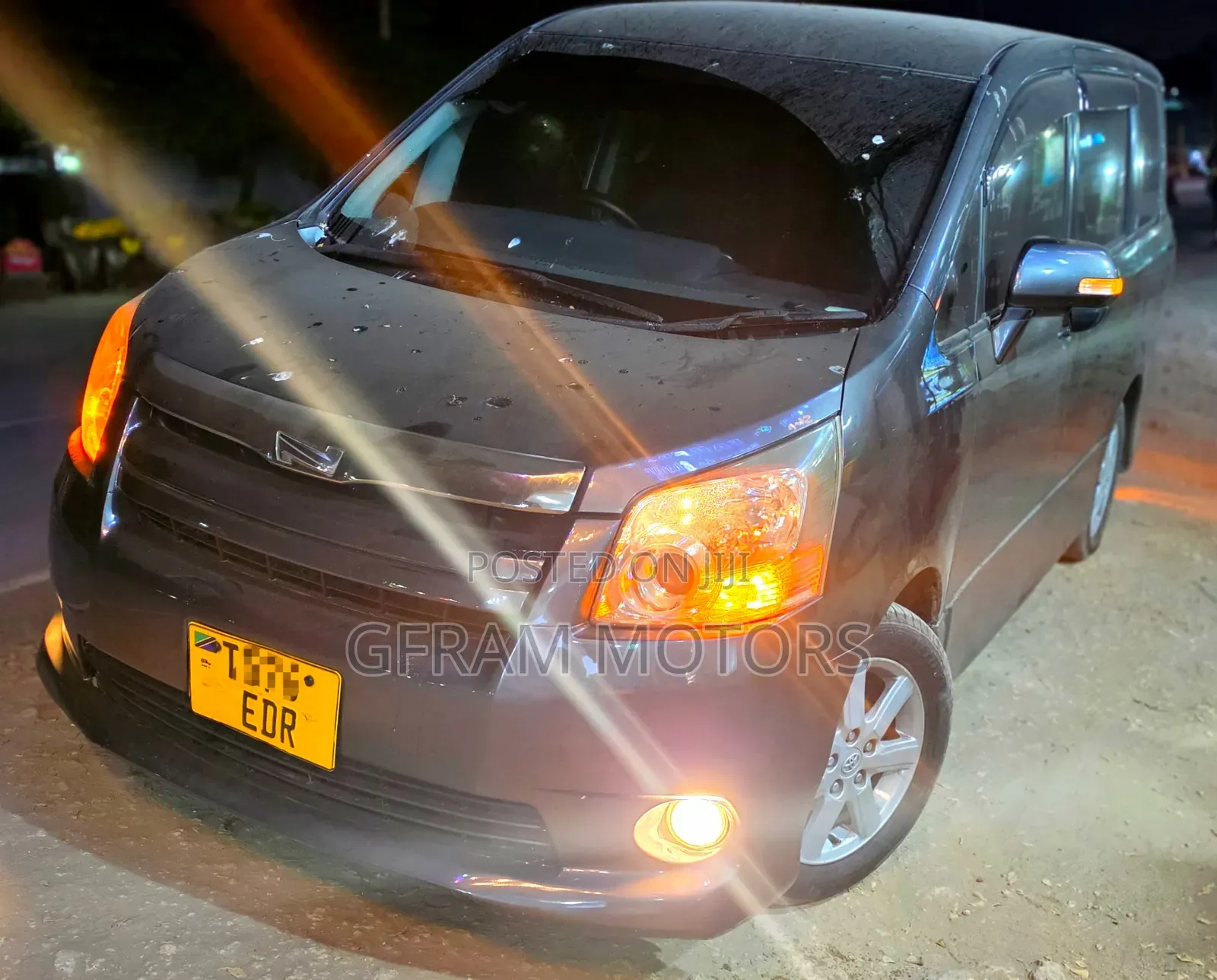 Toyota Noah 2008 Gray