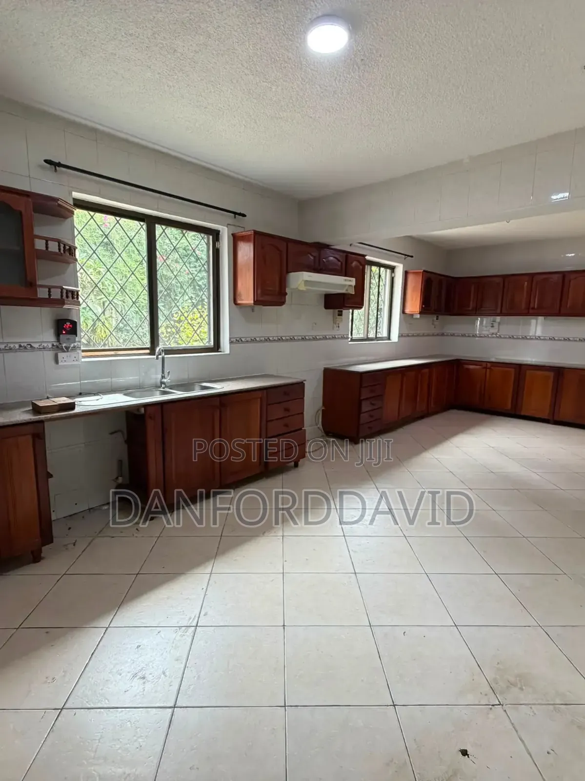 5bdrm House in Kahwa Real Estate, Masaki for rent