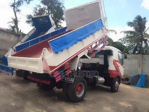 Fuso Tipper