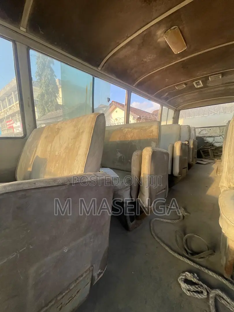 Mitsubishi Fuso Rosa 2007 White