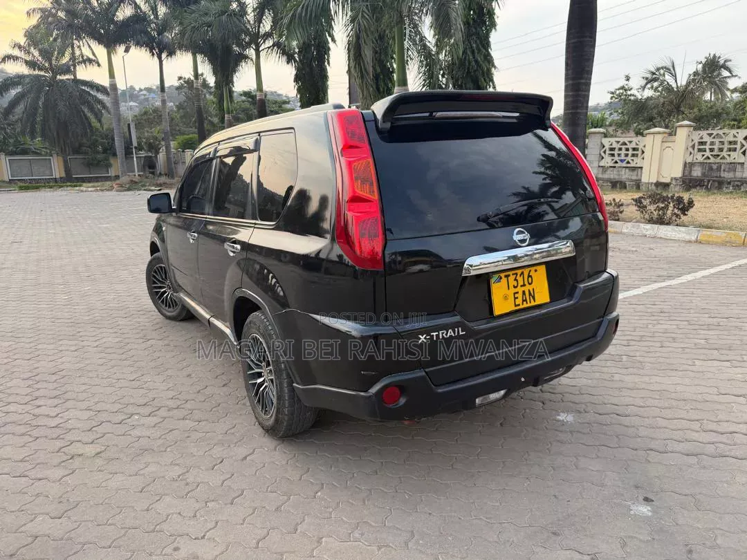 Nissan X-Trail 2010 Black