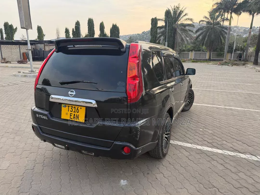 Nissan X-Trail 2010 Black