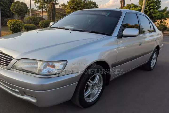 Toyota Corona Premio 2000 Silver