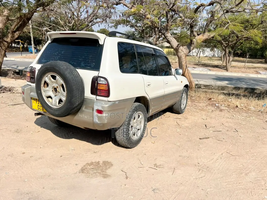 Toyota RAV4 1999 Pearl