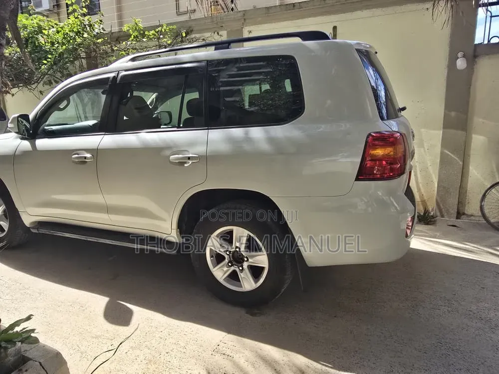 Toyota Land Cruiser 2008 Pearl