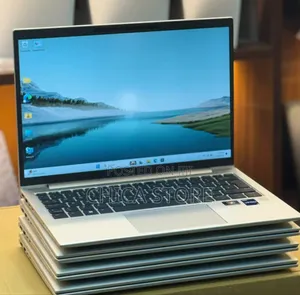 Laptop HP EliteBook 830 G9 16GB Intel Core i5 SSD 256GB
