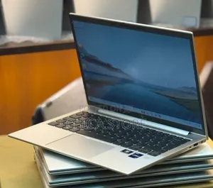 Laptop HP EliteBook 830 G9 16GB Intel Core i5 SSD 256GB