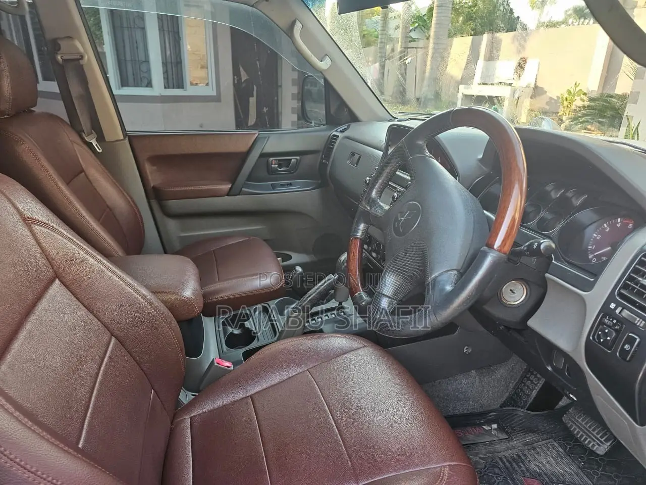 Mitsubishi Pajero 2004 Silver