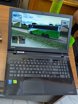 Laptop Toshiba A50 8GB Intel Core i7 HDD+SSD 500GB