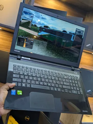 Laptop Toshiba A50 8GB Intel Core i7 HDD+SSD 500GB
