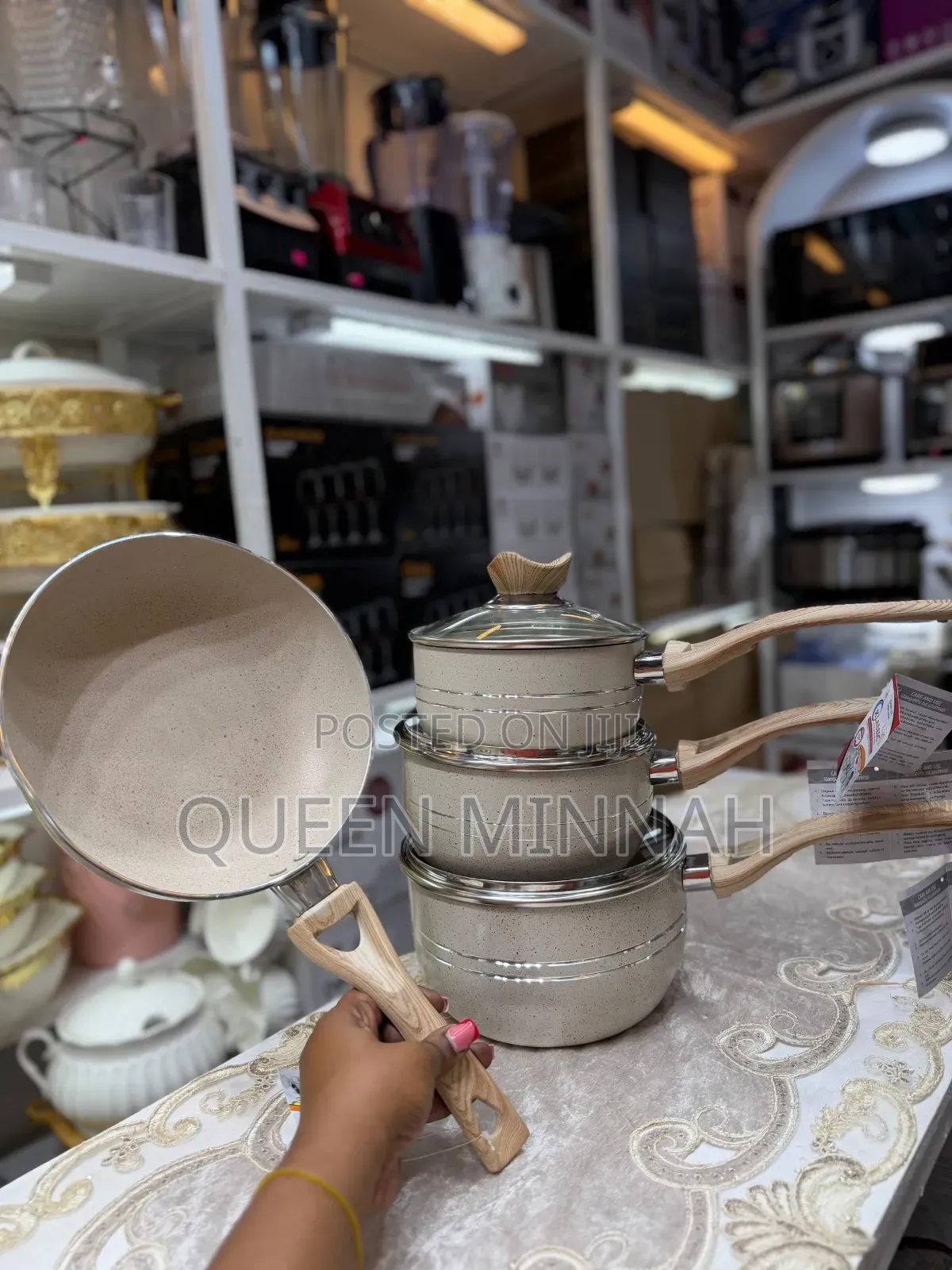 Modern Granite-Effect Cookware Set