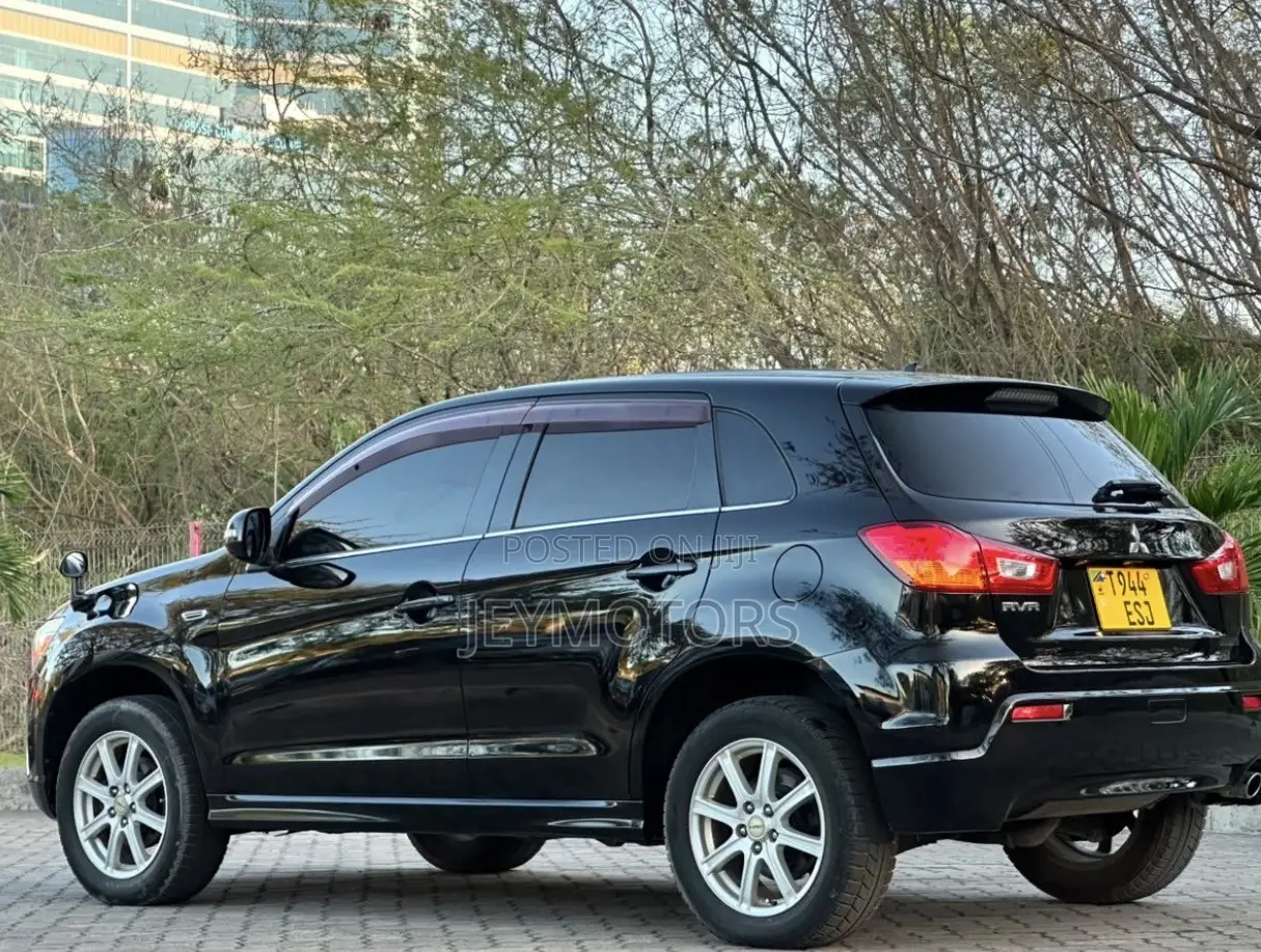 Mitsubishi RVR 2010 Black