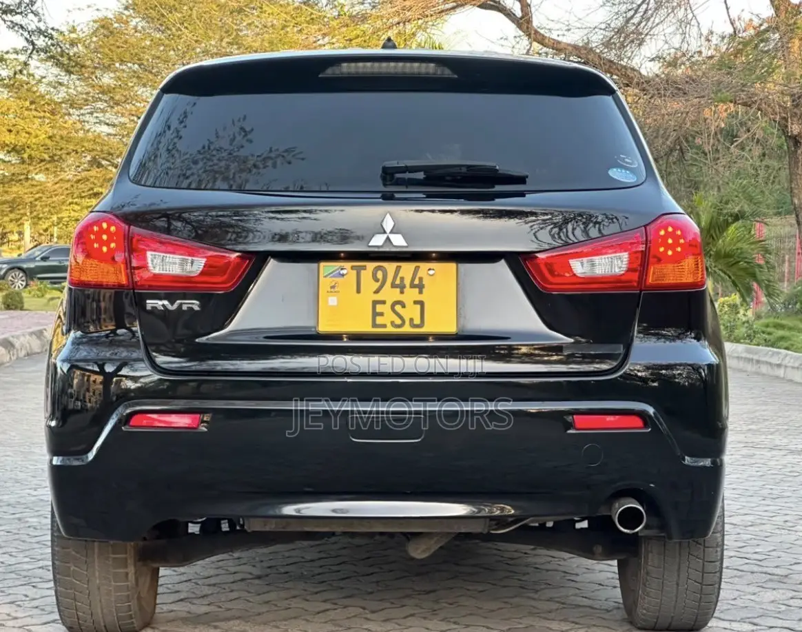 Mitsubishi RVR 2010 Black