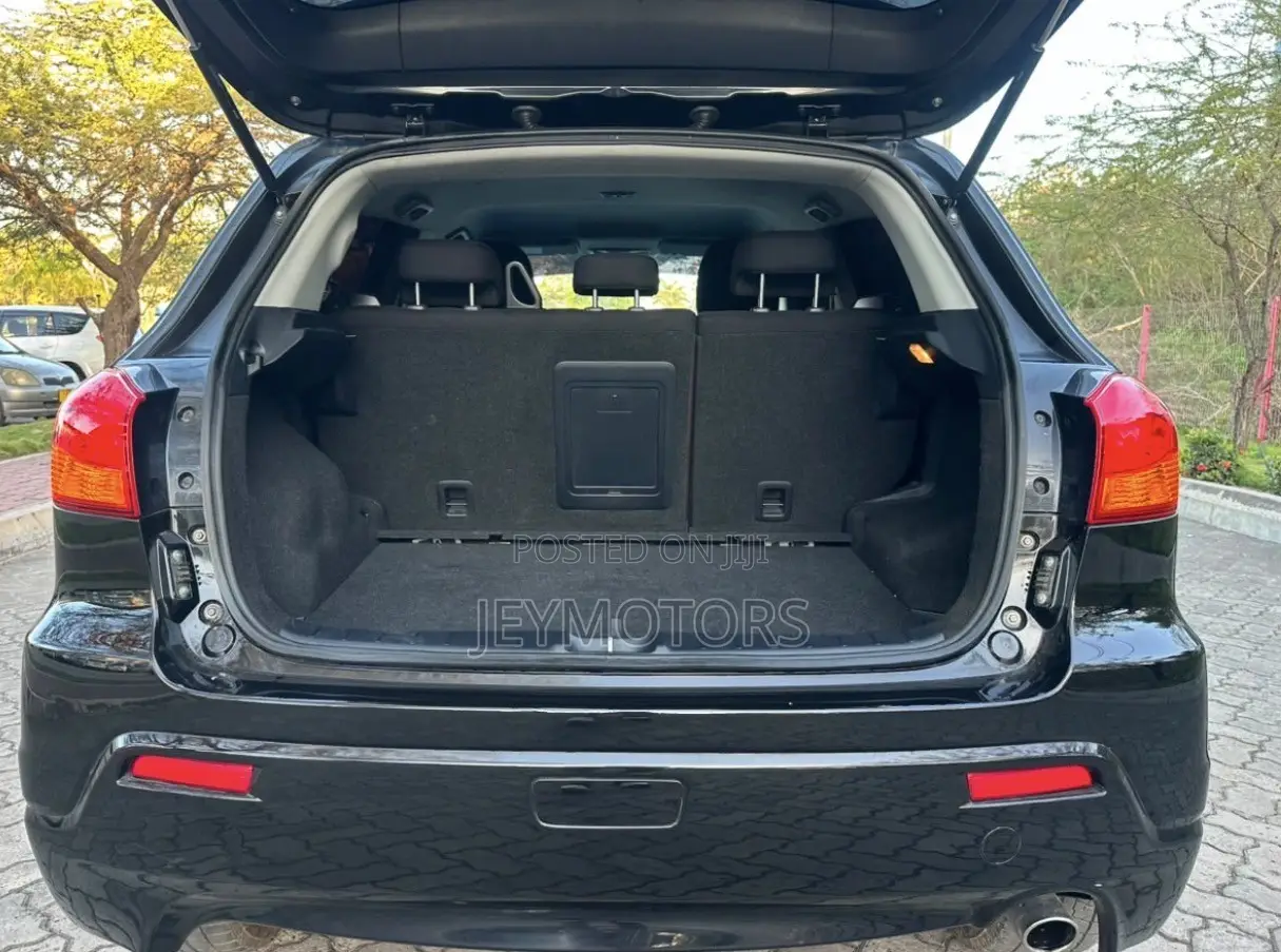 Mitsubishi RVR 2010 Black