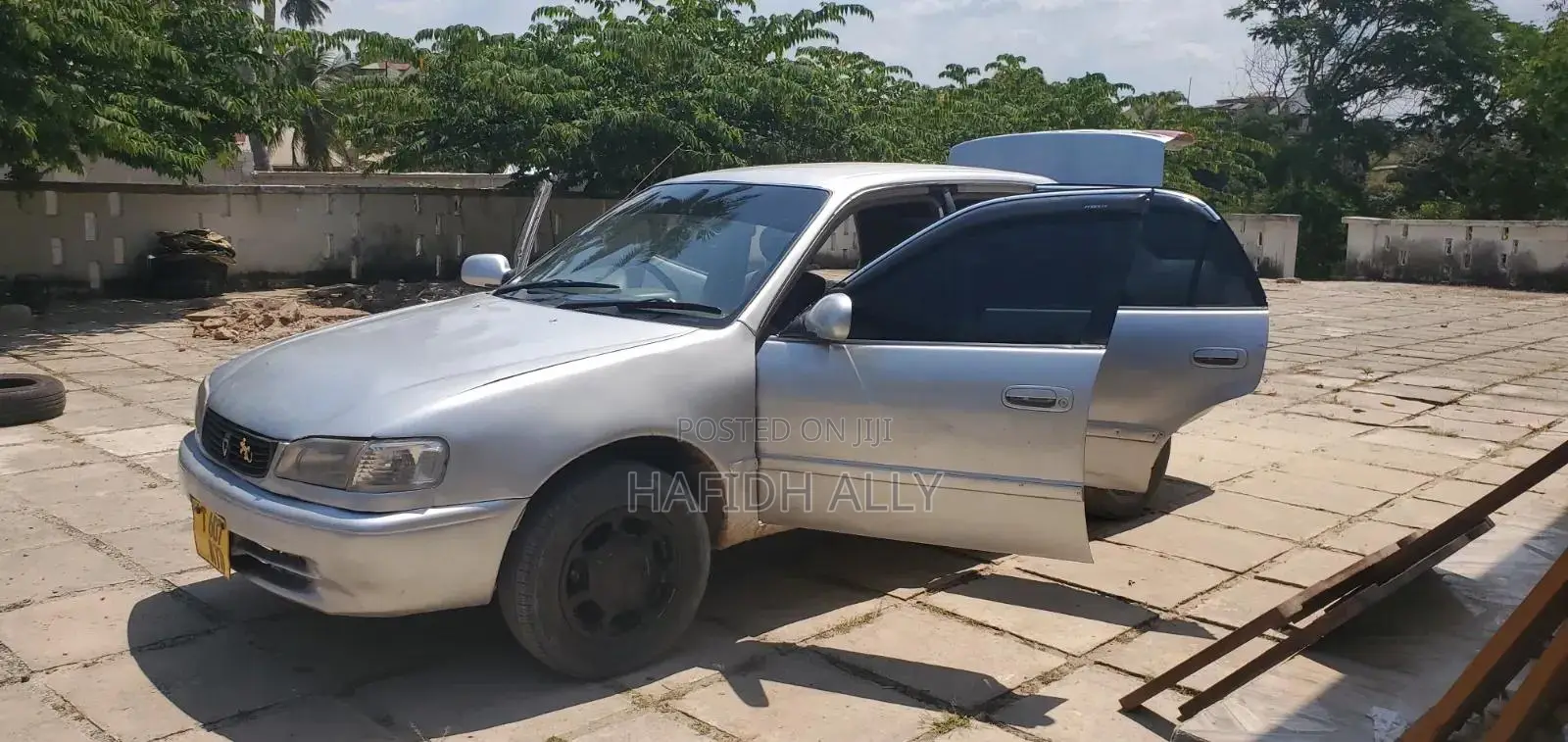 Toyota Corolla Sedan 1998 Silver