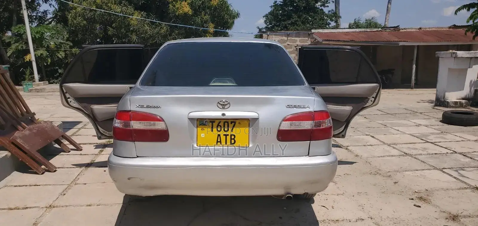 Toyota Corolla Sedan 1998 Silver
