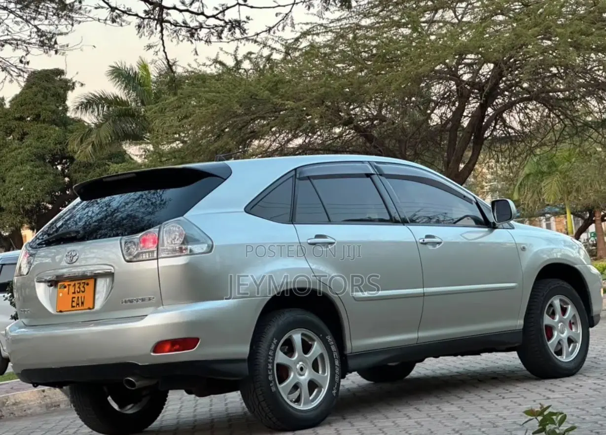Toyota Harrier 2007 Silver