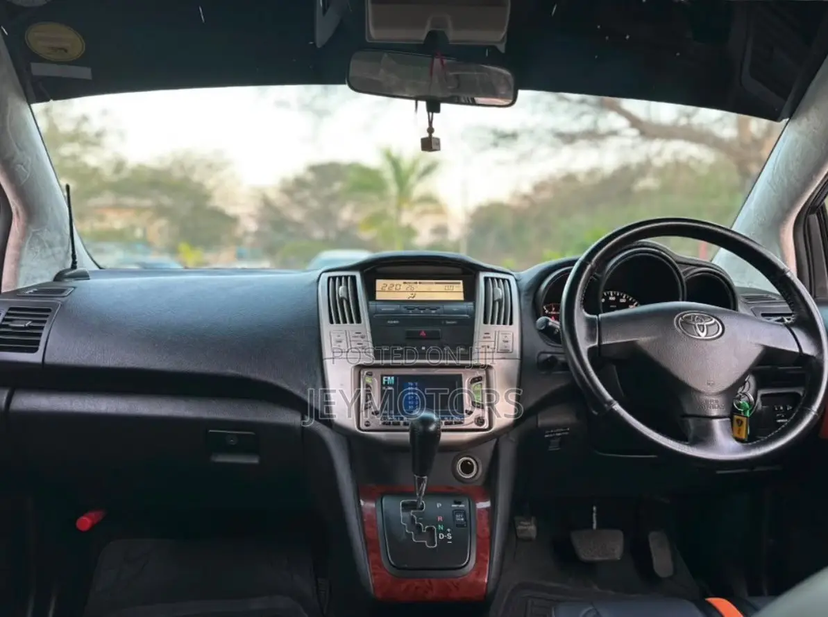Toyota Harrier 2007 Silver