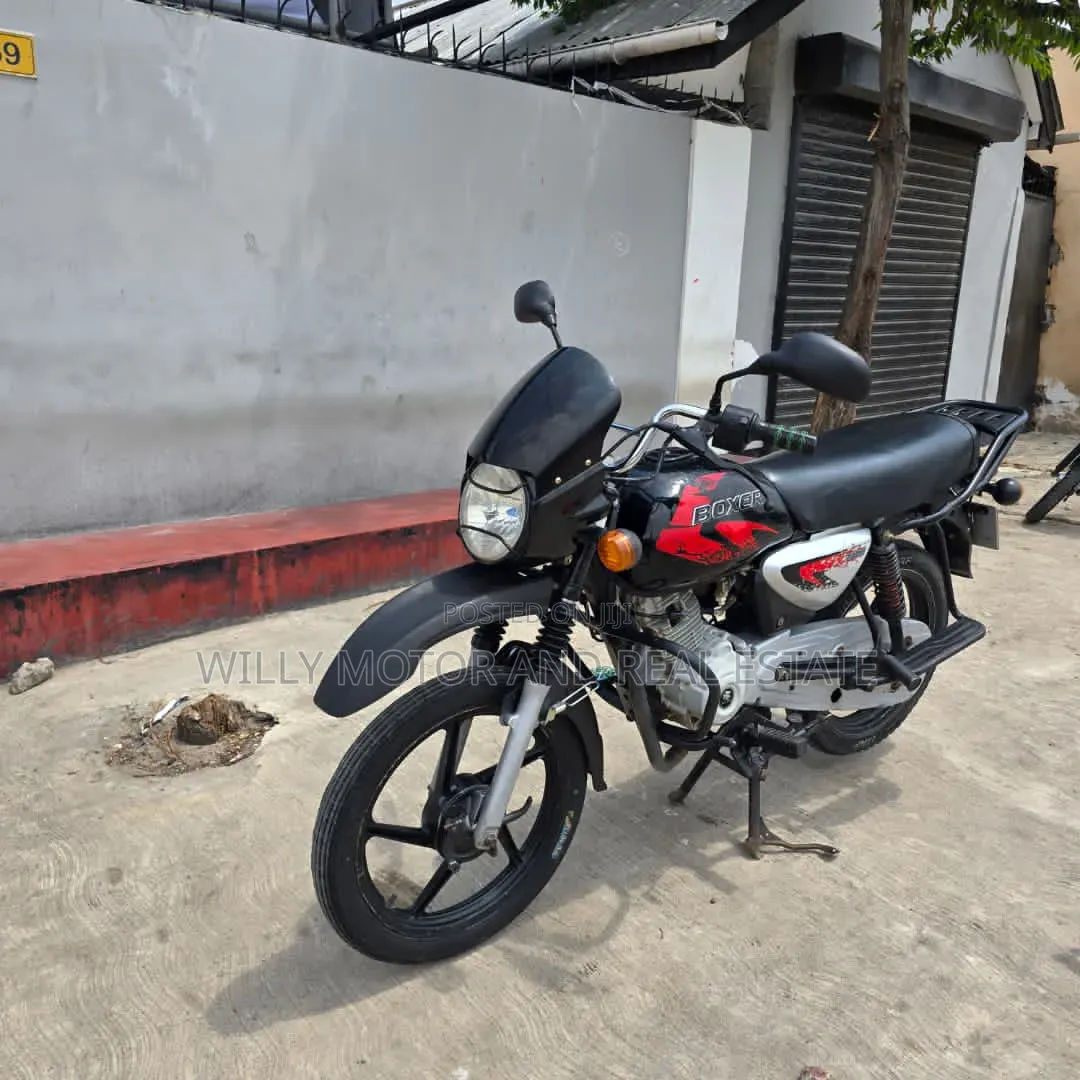 Bajaj Boxer 125 2022 Black