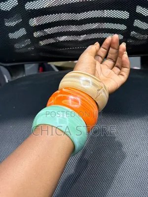 Plastis Bangles