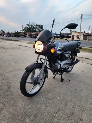 New Bajaj Boxer 125 2022 Black