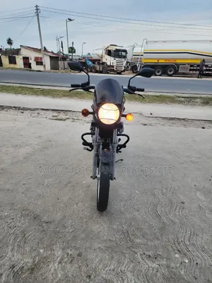 New Bajaj Boxer 125 2022 Black