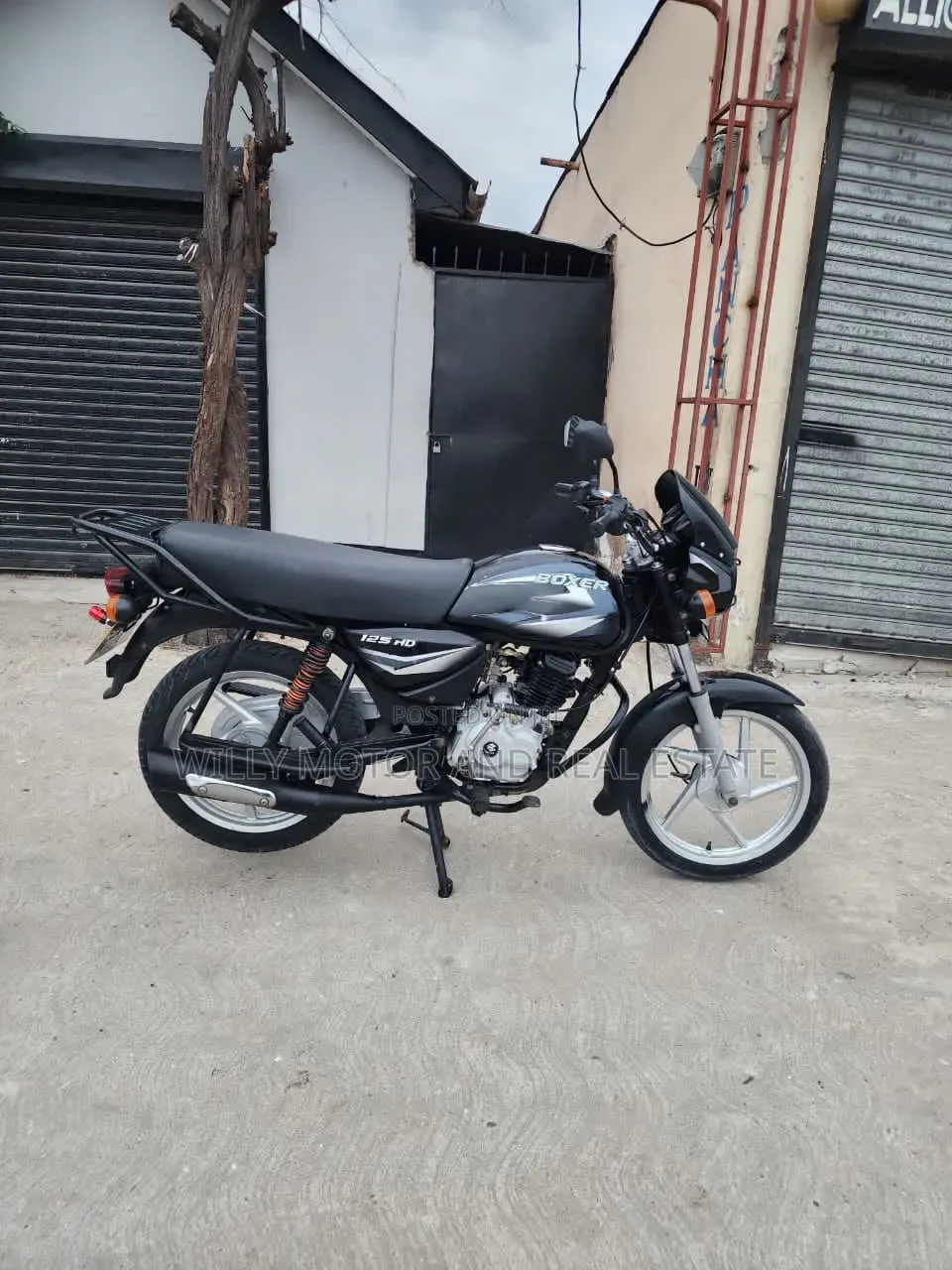 New Bajaj Boxer 125 2022 Black