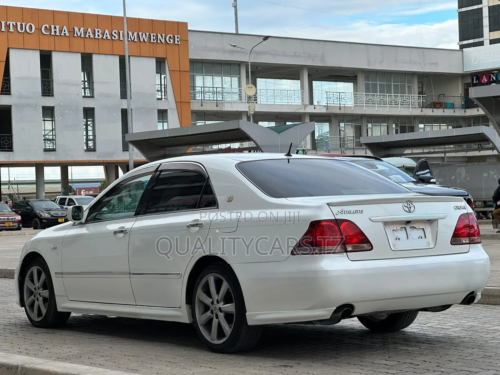 Toyota Crown 2006 White