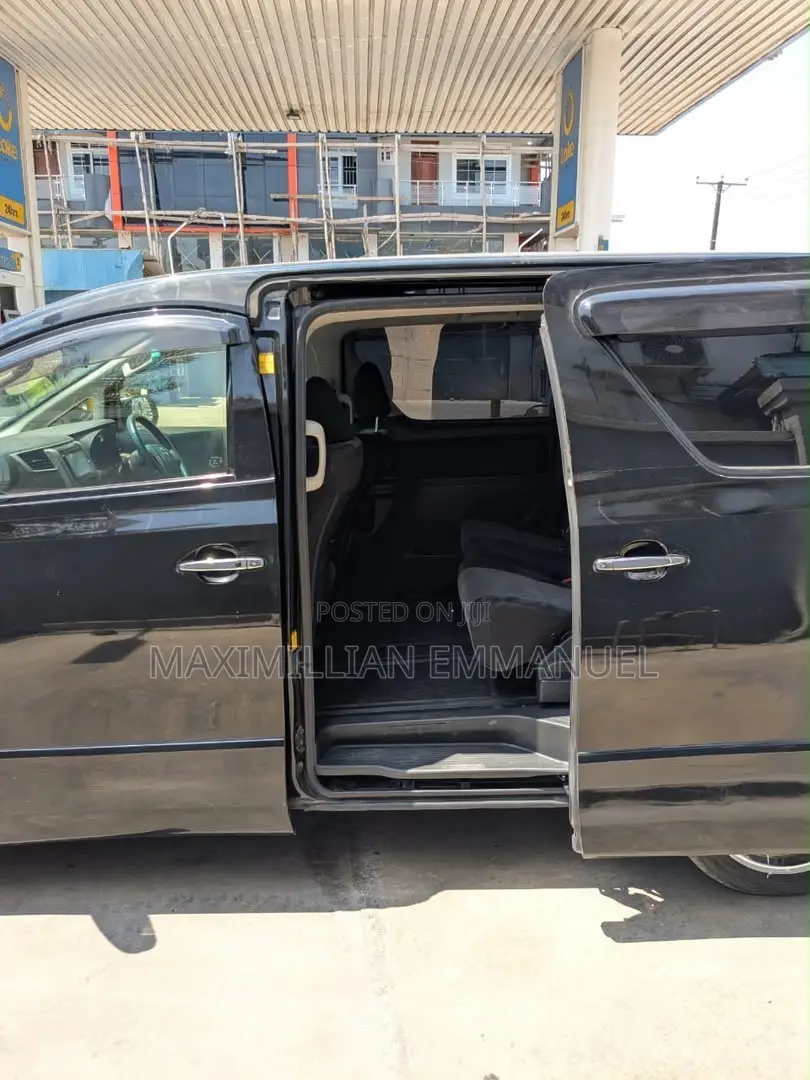 Toyota Vellfire 2013 Black