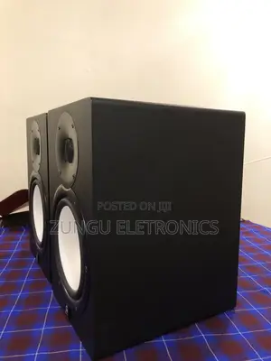 Yamaha HS8 Studio Monitor Speaker – Original, Excellent Condition