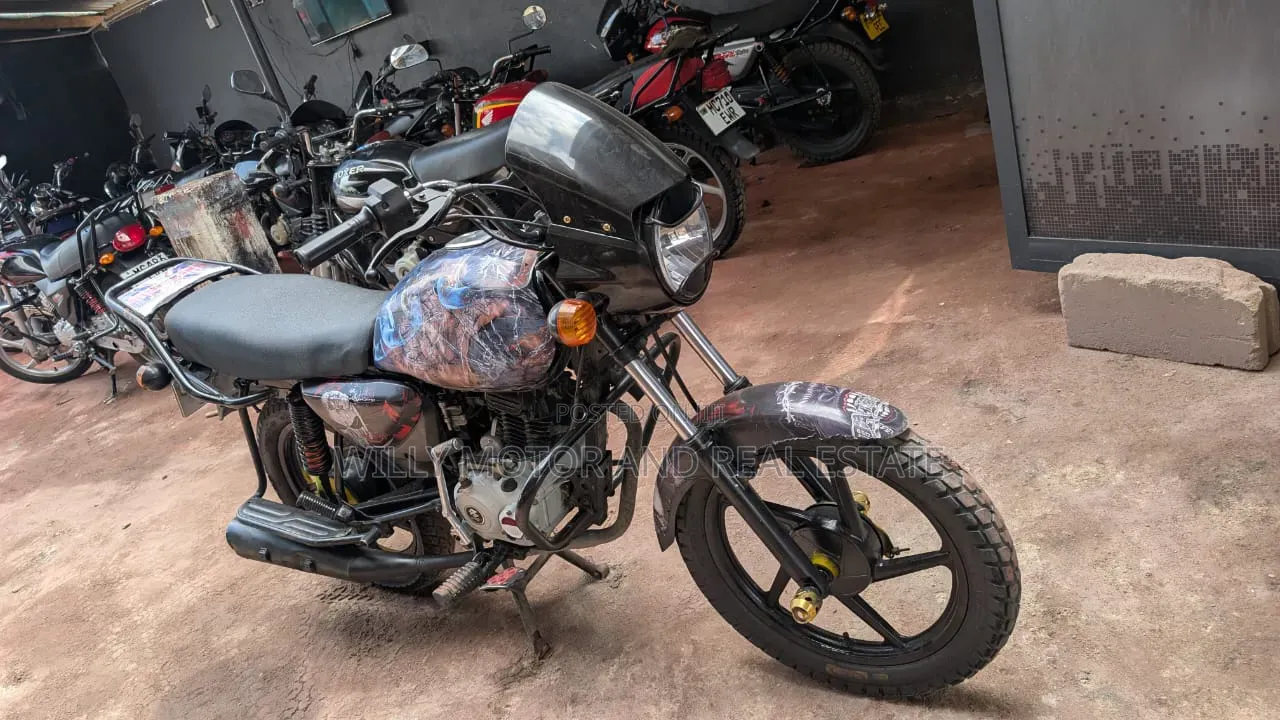 Bajaj Boxer 125 2023 Black
