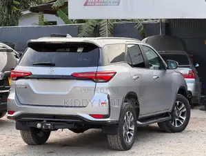 Toyota Fortuner 2024 Gray