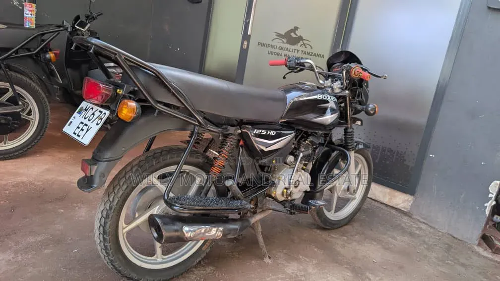 Bajaj Boxer 125 2023 Black